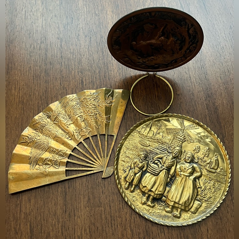 Lot Vintage Brass and Copper Wall Decoration Bundle